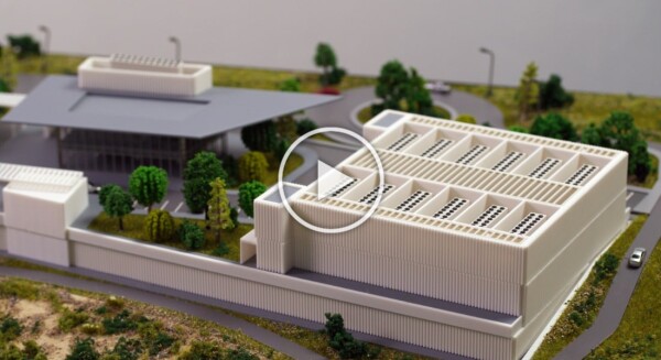 Macheta centru de date cu secțiuni detașabile