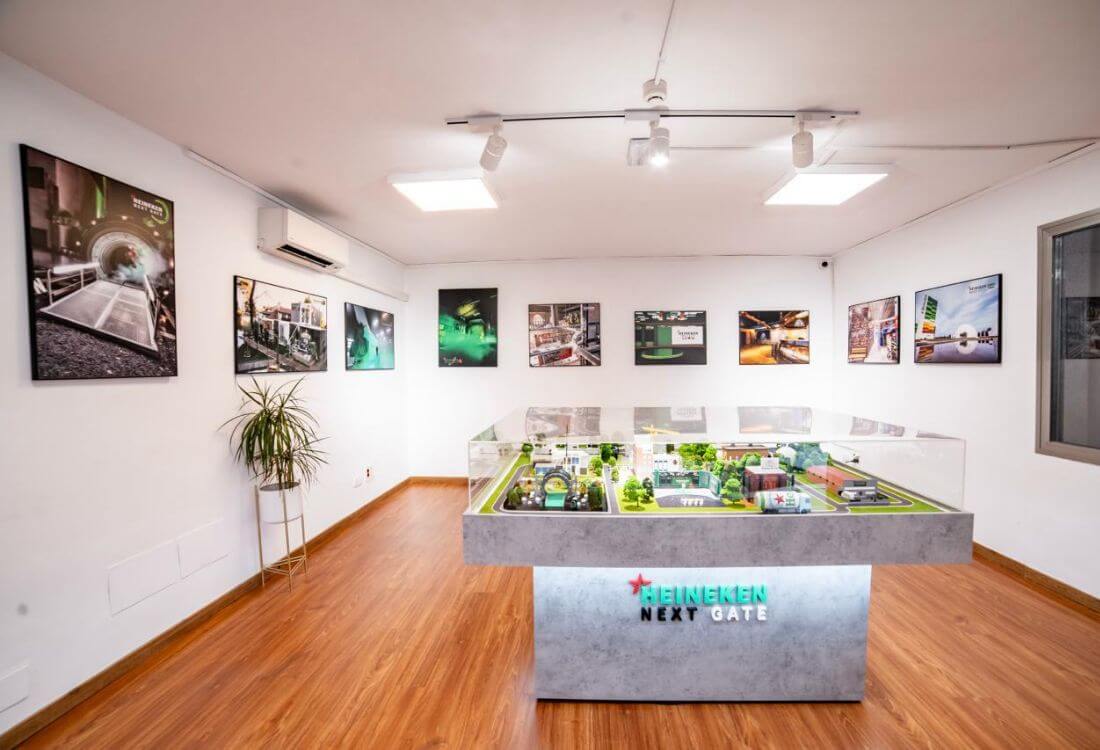 macheta expozitie Heineken