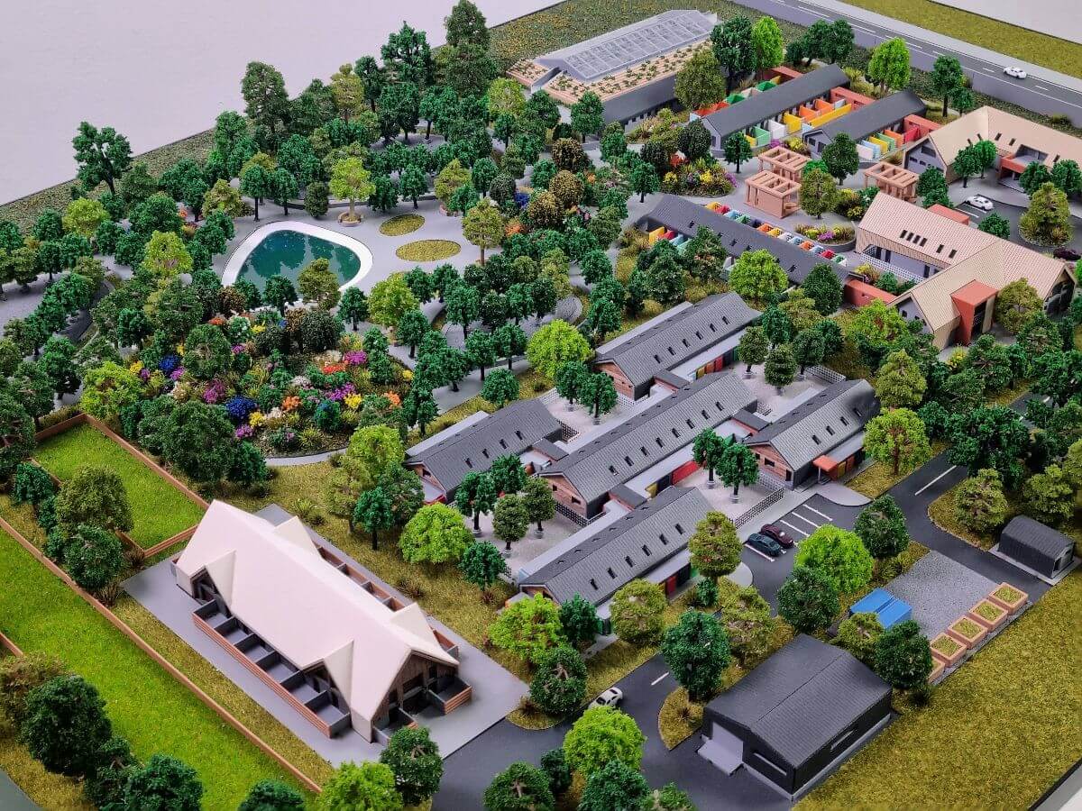 Macheta complex Hotel de animale